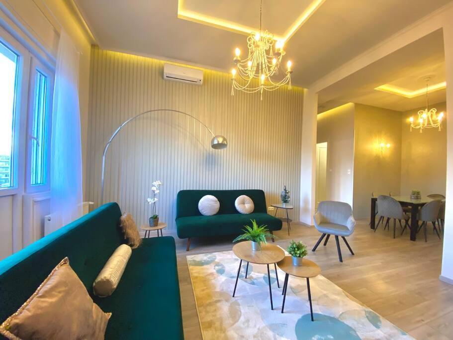 Luxury Buda Lägenhet Budapest Exteriör bild