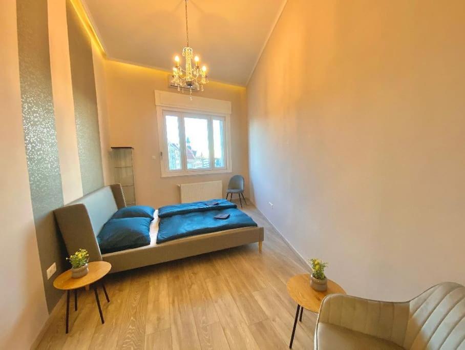 Luxury Buda Lägenhet Budapest Exteriör bild